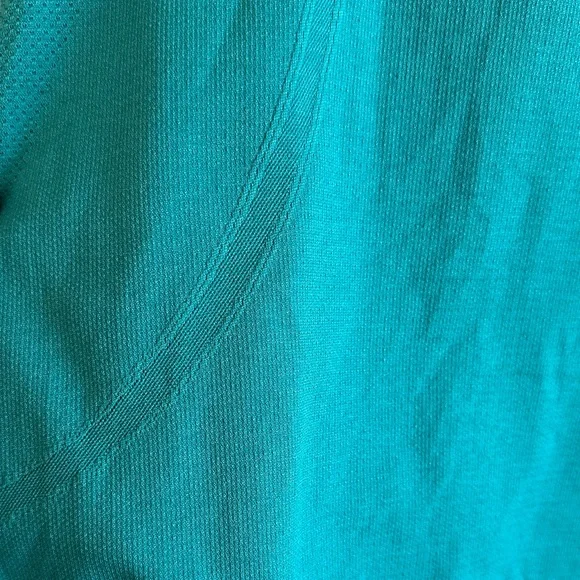 lululemon athletica Women’s Swiftly Tech Long l Sleeve Top Turquoise/Teal - Picture 3 of 4